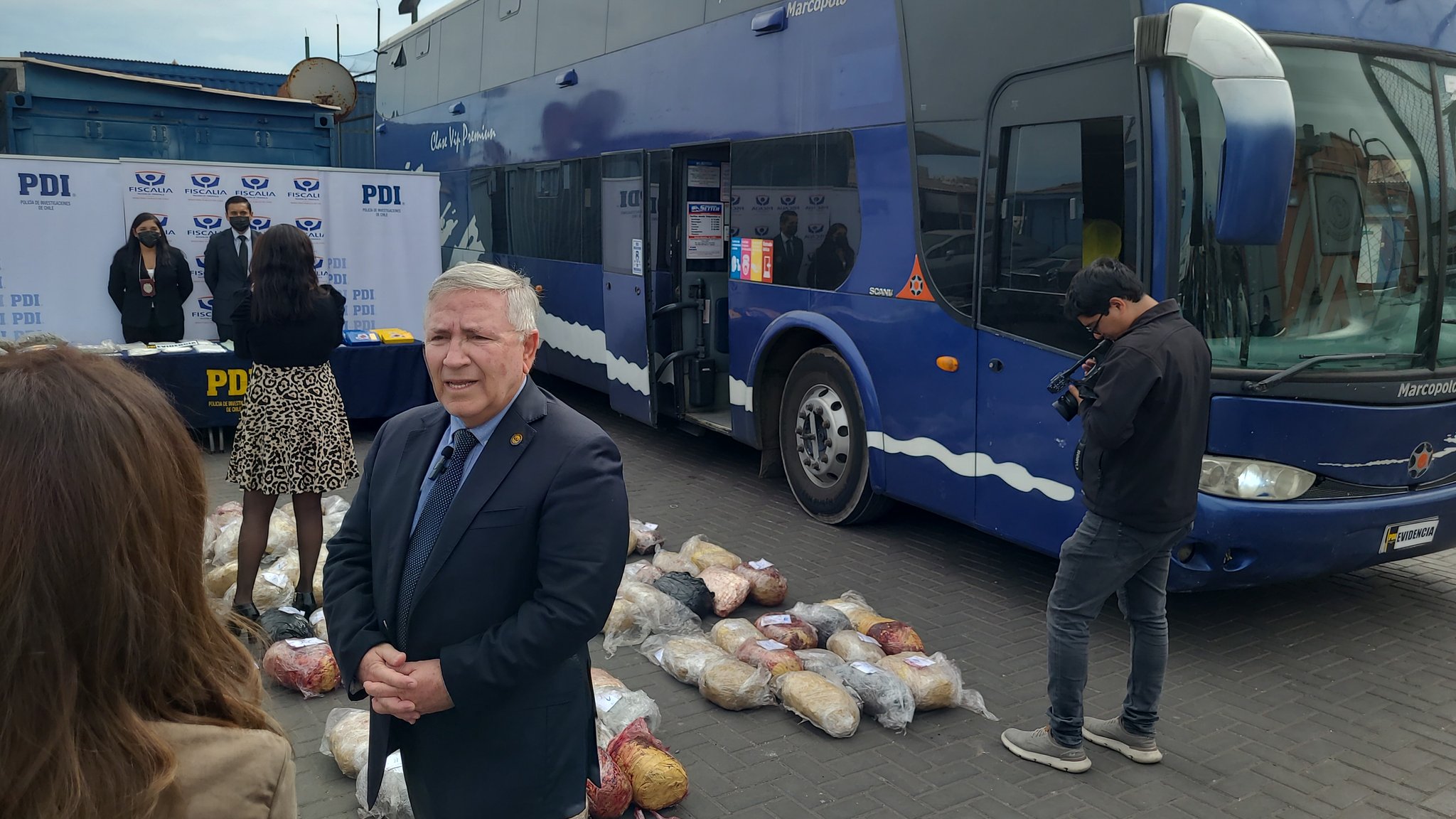 Un autobús, efectivo y drogas: Fueron detenidos 11 miembros del “Tren de Aragua” en Chile (VIDEO)