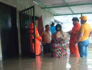 Habilitan centros de acopio para afectados por las lluvias en Barinas