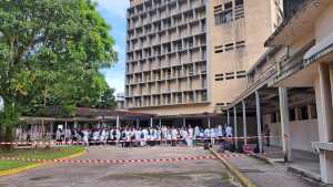 Autoridades del Hospital Central de San Cristóbal prohíben que estudiantes de medicina reciban clases en el auditorio
