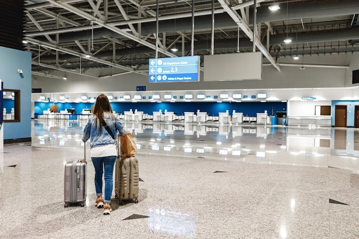 VIDEO: Fue al aeropuerto a tomar un vuelo, pero al llegar se enteró de algo lamentable y su reacción se viralizó