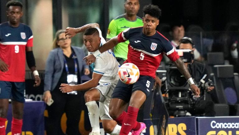 Cuatro futbolistas cubanos desertaron de la selección en plena Copa Oro en EEUU