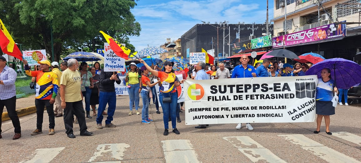 Maestros en Apure hartos de salarios miserables y pésimas condiciones laborales salieron otra vez a la calle