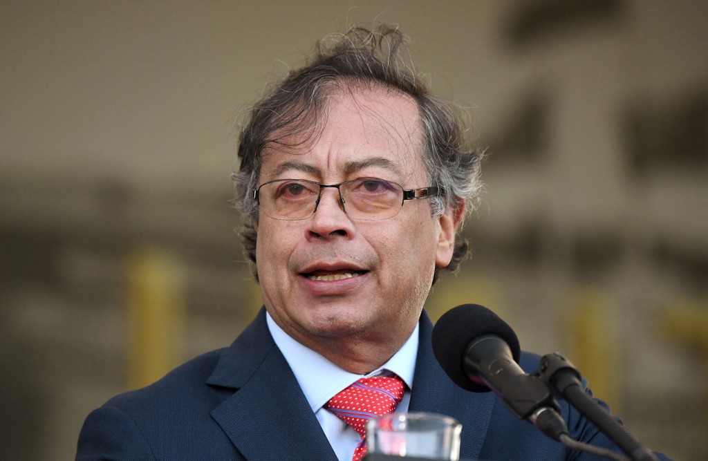 “He tratado de ponerme en los zapatos de Nicolás”: entrevista con el presidente Gustavo Petro