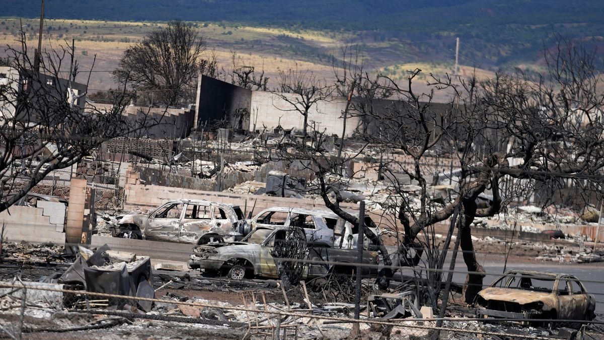 Incendios en Hawái: FBI se ve obligado a instalar morgues móviles refrigeradas para almacenar cuerpos