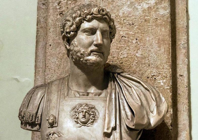 Hallados fragmentos de la antigua Ostia que relatan la época del emperador Adriano