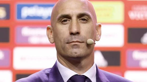 Rubiales recibe el respaldo más polémico del mundo del fútbol