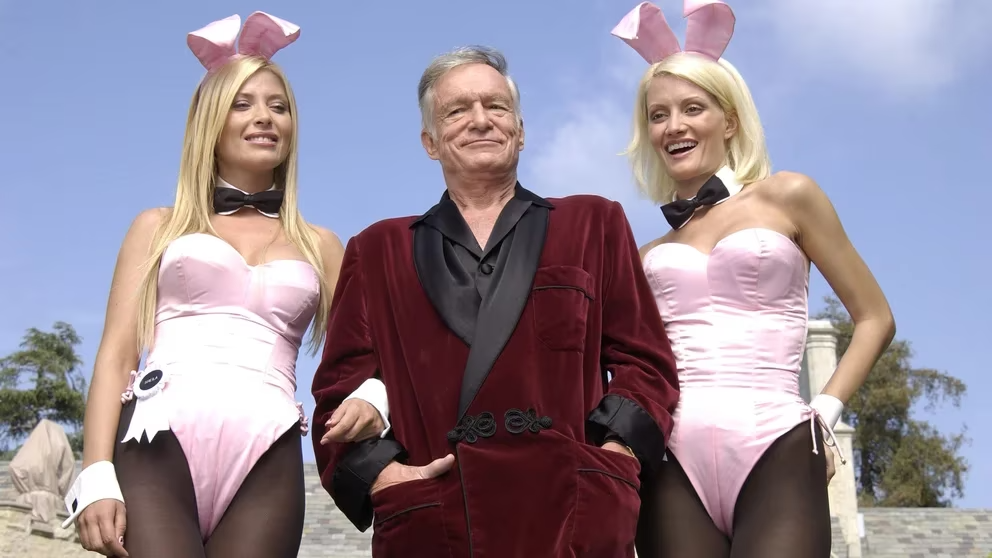 Conejitas, orgías “asquerosas” y depredadores sexuales: cómo la muerte de Hugh Hefner destapó todas las perversiones