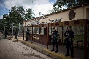 El lujo que vi cuando entré en la cárcel de Tocorón, el búnker del temido "Tren de Aragua" en Venezuela