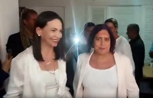 Tamara Adrian y Delsa Solórzano también acudieron al comando de María Corina Machado