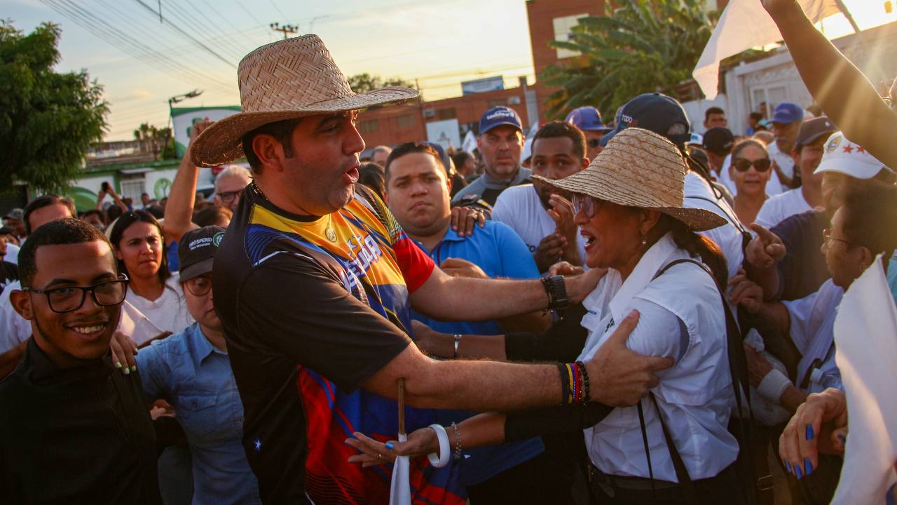 Carlos Prosperi ratifica que se mantiene en la Primaria: Mano segura no se tranca, sigo adelante con mi candidatura