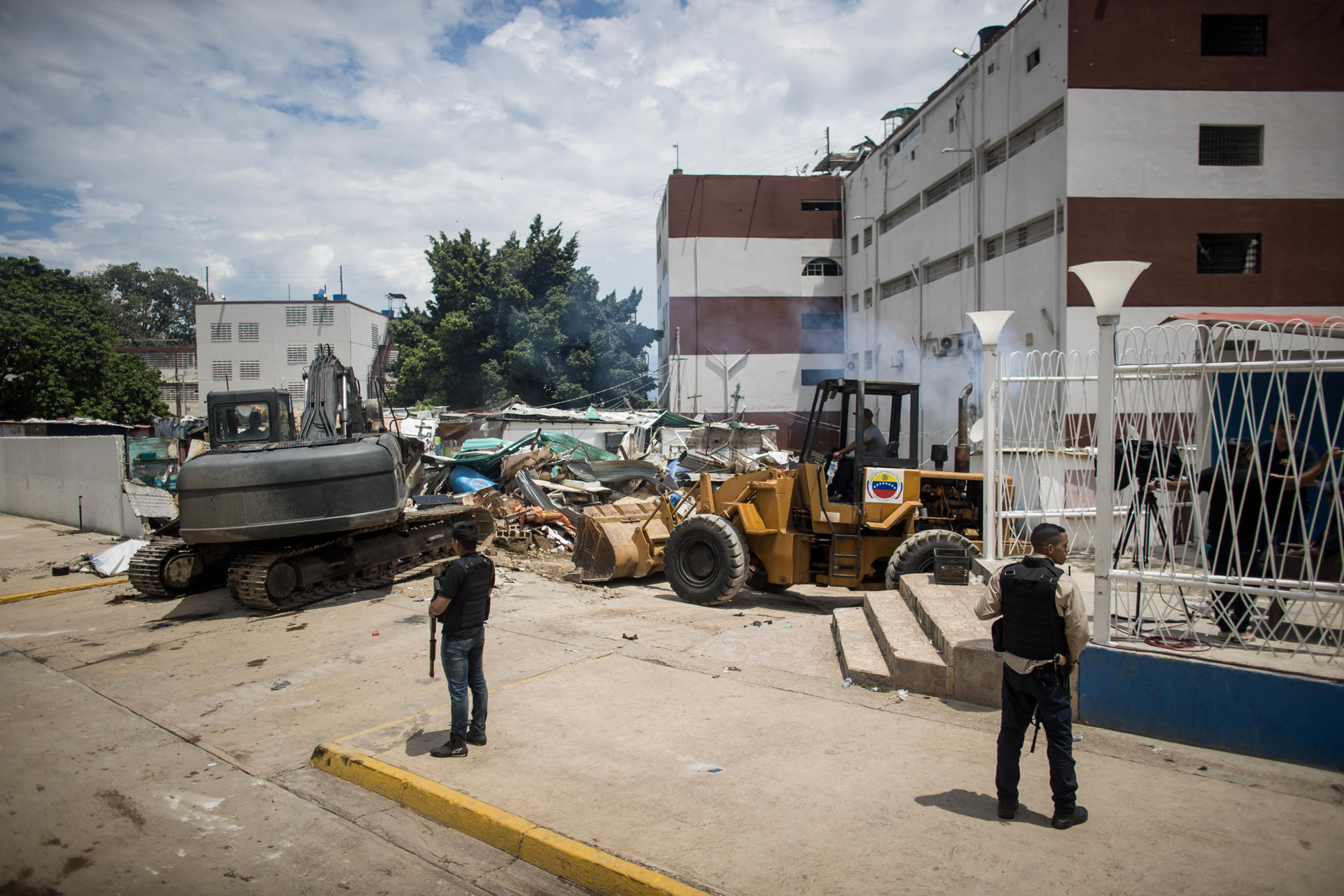 Así era la exclusiva cárcel de Tocorón de “El Niño Guerrero”: piscina, zoológico, restaurante y discoteca para los presos