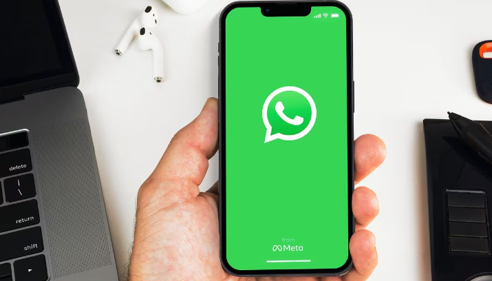 El significado de enviar el número 9080 en un mensaje de WhatsApp