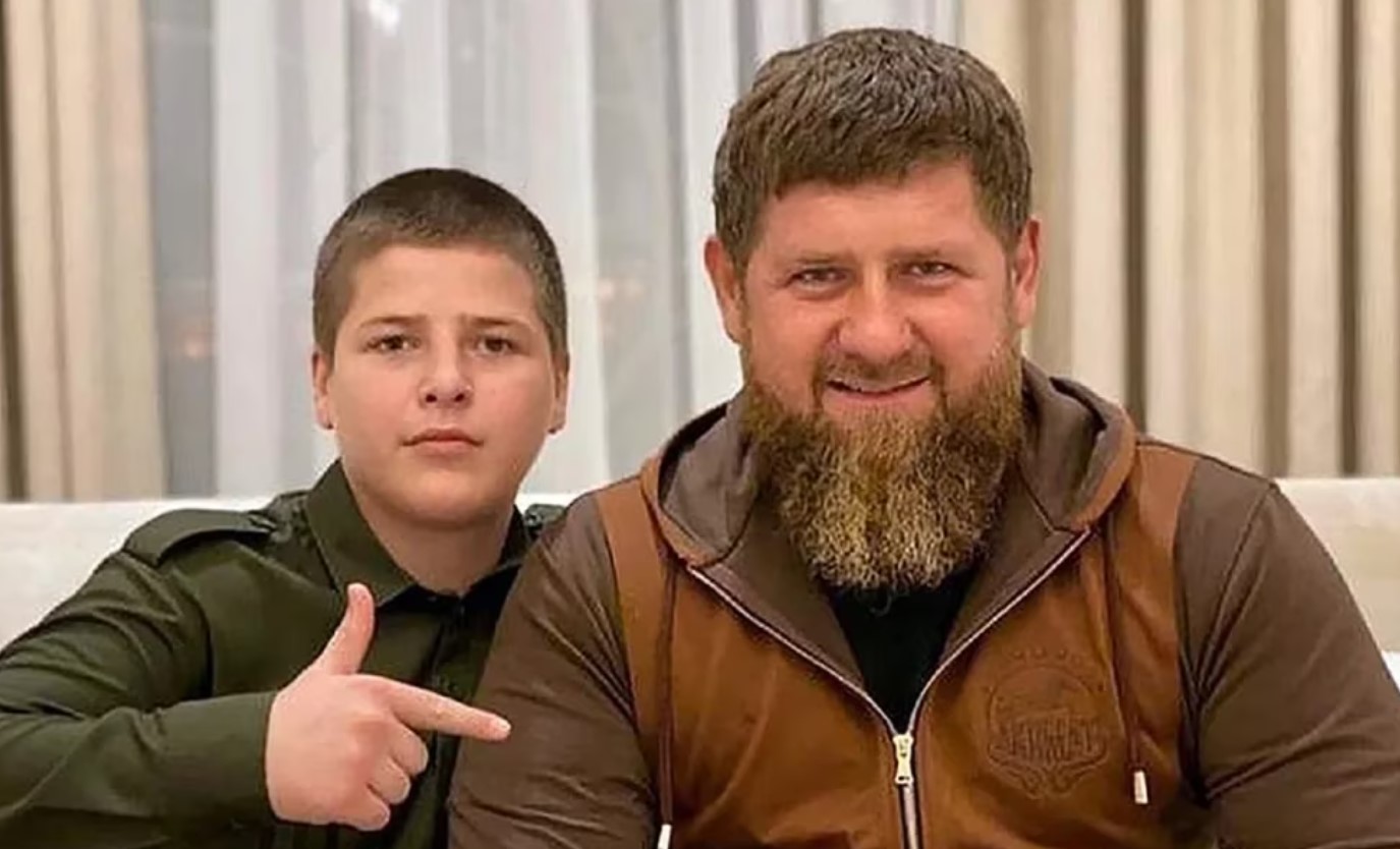 El líder checheno, aliado de Putin, designó a su hijo de 15 años como jefe de seguridad