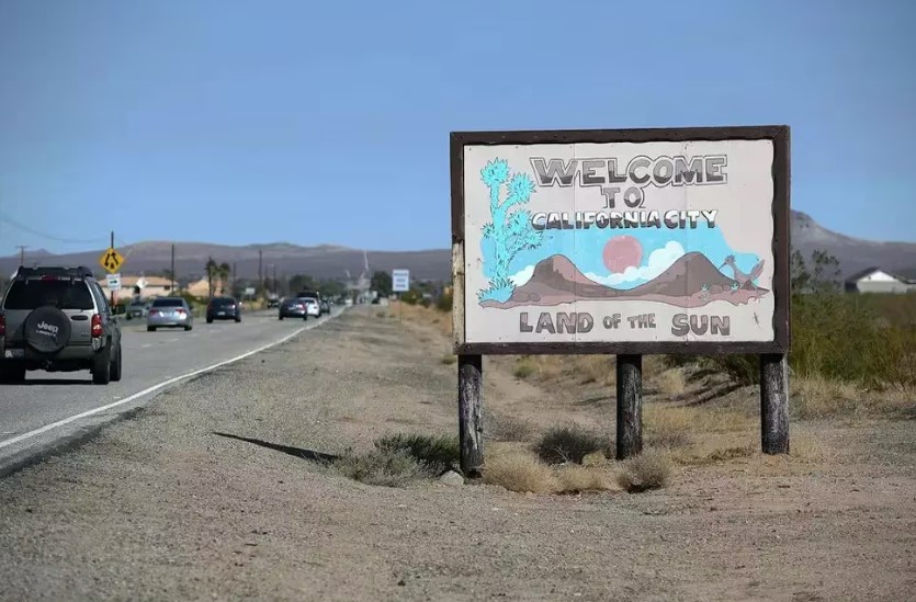 Una urbe fantasma en el desierto es la tercera ciudad más grande del estado de California