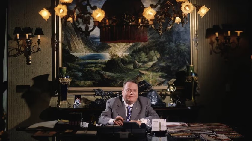 La increíble vida de Larry Flynt, el dueño de bares de striptease que hizo de la pornografía un impactante éxito periodístico