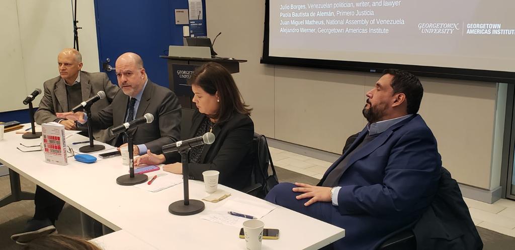 Líderes venezolanos presentaron el libro “Transiciones a la democracia” en la Universidad de Georgetown