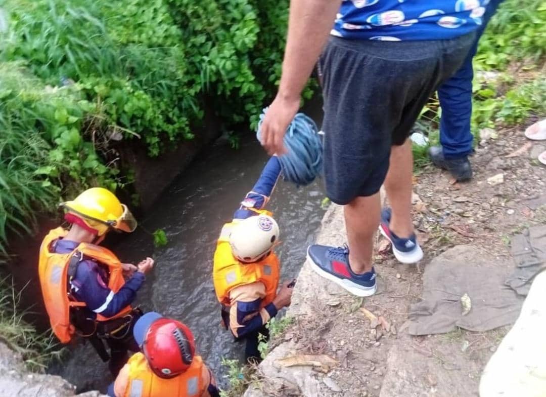 Persiste la búsqueda de niño arrastrado por la quebrada La Ruezga en Barquisimeto