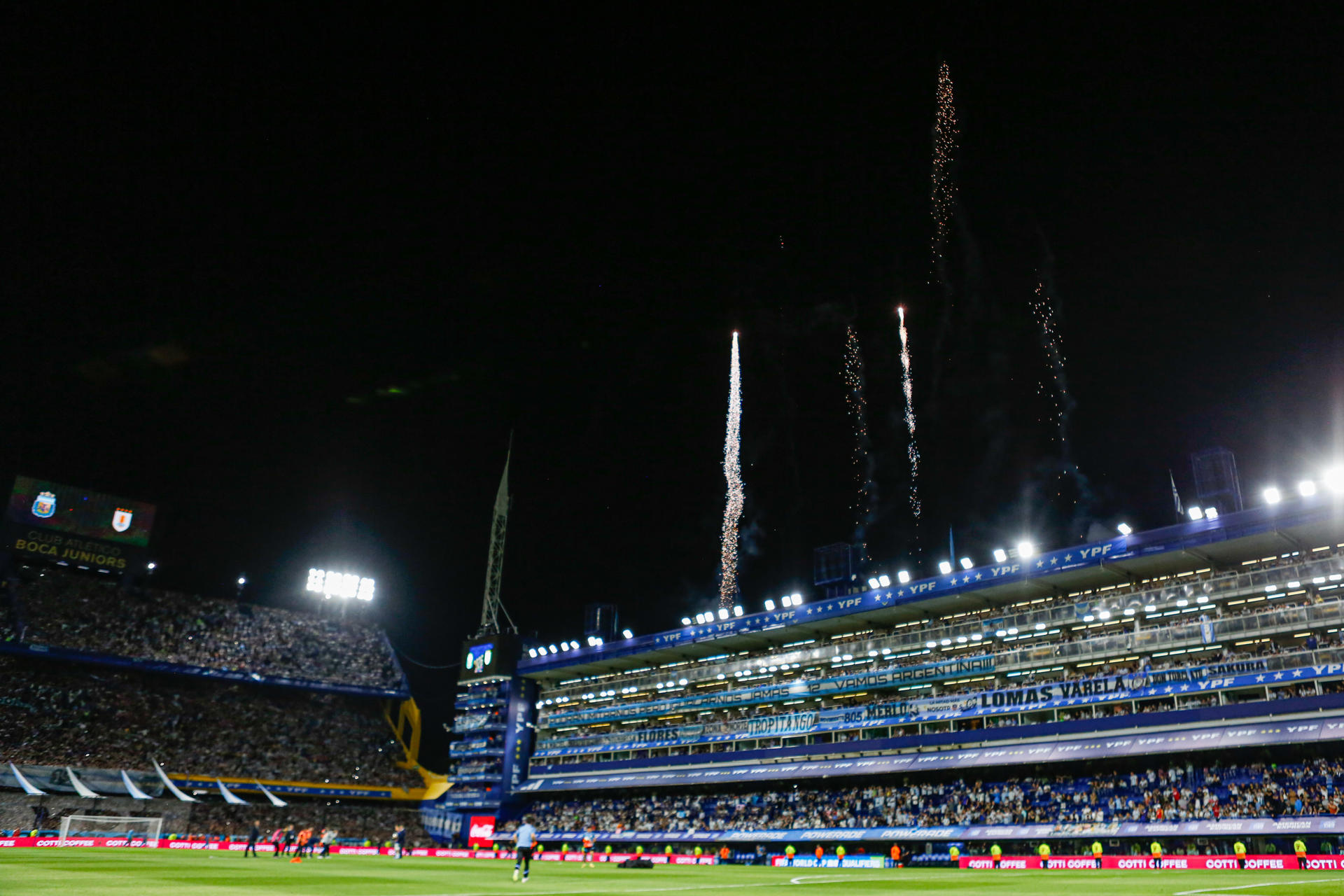 Clausuraron “La Bombonera” por superar su capacidad de aforo en el partido entre Argentina y Uruguay