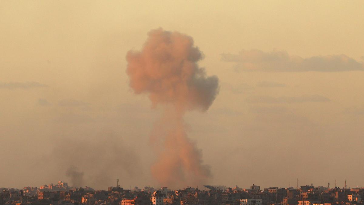 China celebra el alto el fuego temporal entre Israel y Hamás