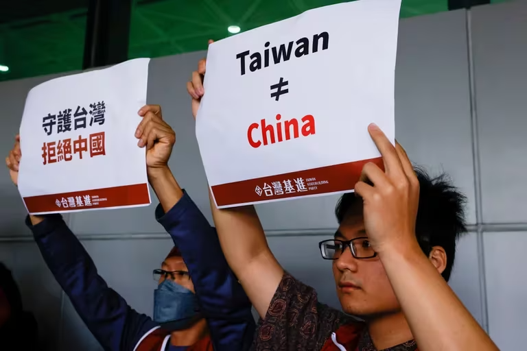 A horas de la cumbre Biden-Xi, China aseguró que irá a la guerra si Taiwán insiste en buscar la independencia