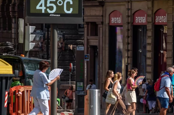 Calor extremo, incendios, inundaciones y temporales: los impactantes efectos del cambio climático en 2023