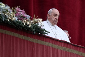 Escándalo mundial: un grupo de sacerdotes pidieron para que “el papa pueda ir al cielo cuanto antes” (VIDEO)