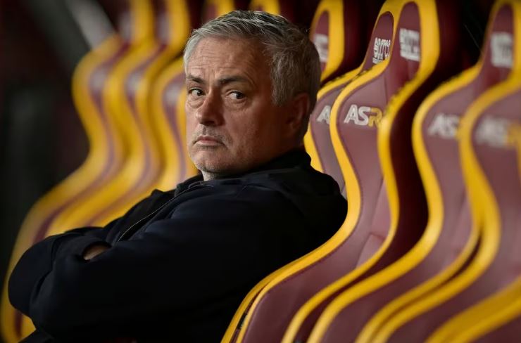 Bombazo en Italia: la Roma despide a José Mourinho (Detalles)