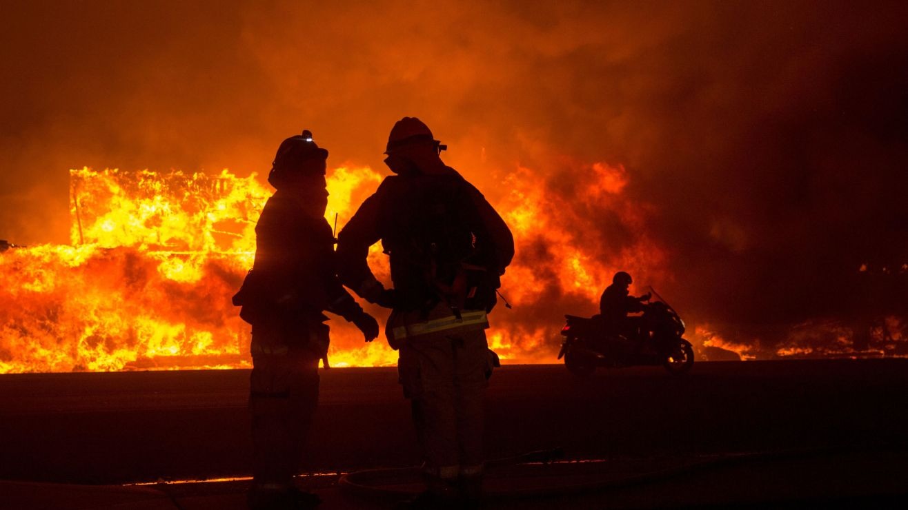 Escena desgarradora en Connecticut: Cuatro niños murieron al incendiarse una residencia