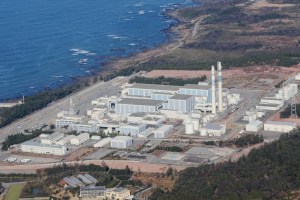 Un tsunami de tres metros alcanzó una central nuclear de Japón tras el terremoto