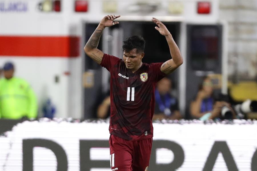 VIDEO: poste de Kelsy, recuperación de Martínez y bombazo de Bolívar, así fue el segundo golazo Vinotinto