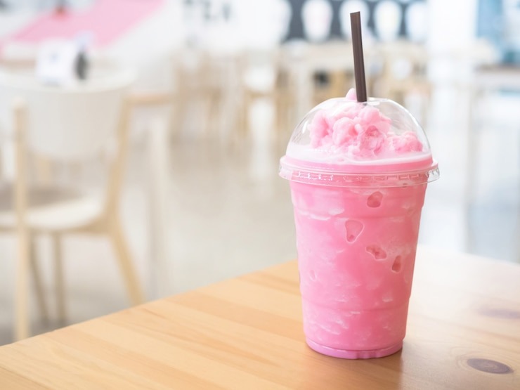 “Sus ojos se fueron hacia atrás”: niño tomó un frappé en un centro comercial y casi muere