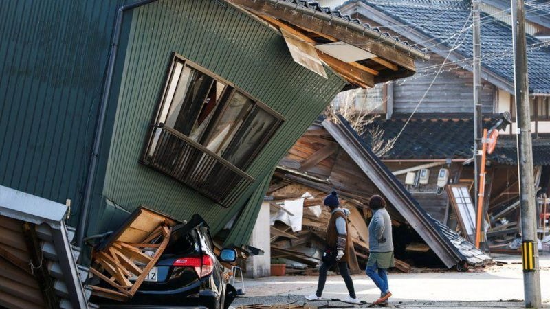 Unos 300 desaparecidos y 168 muertos en el terremoto de Japón una semana después