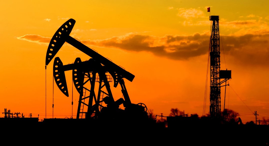 Agencia Internacional de la Energía revisa de nuevo a la baja su previsión sobre demanda de petróleo para 2024