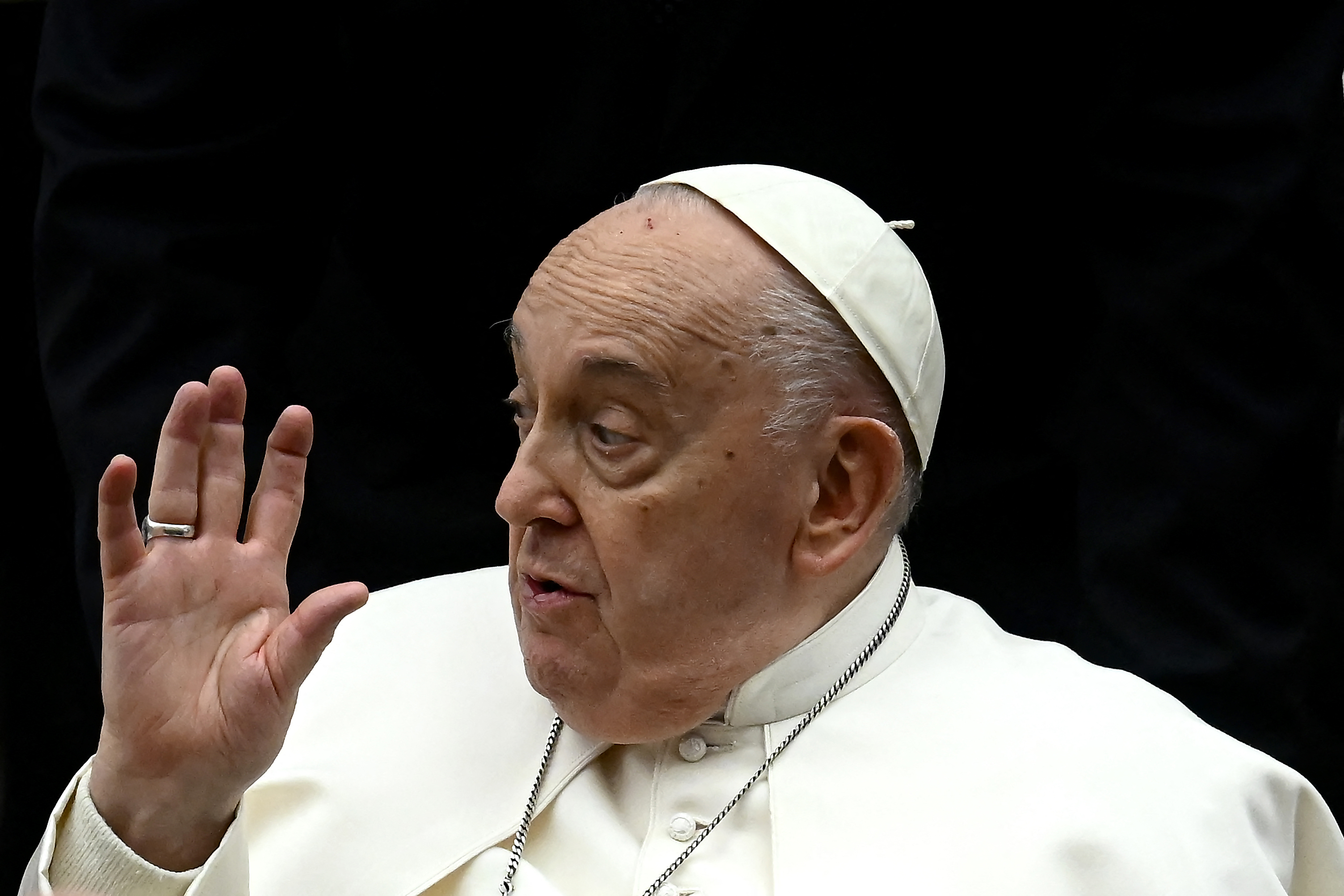 El papa expresó su preocupación por la extensión del conflicto en Palestina