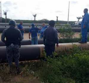 Cierran tomas clandestinas de agua en tuberías que alimentan al Complejo Refinador de Paraguaná