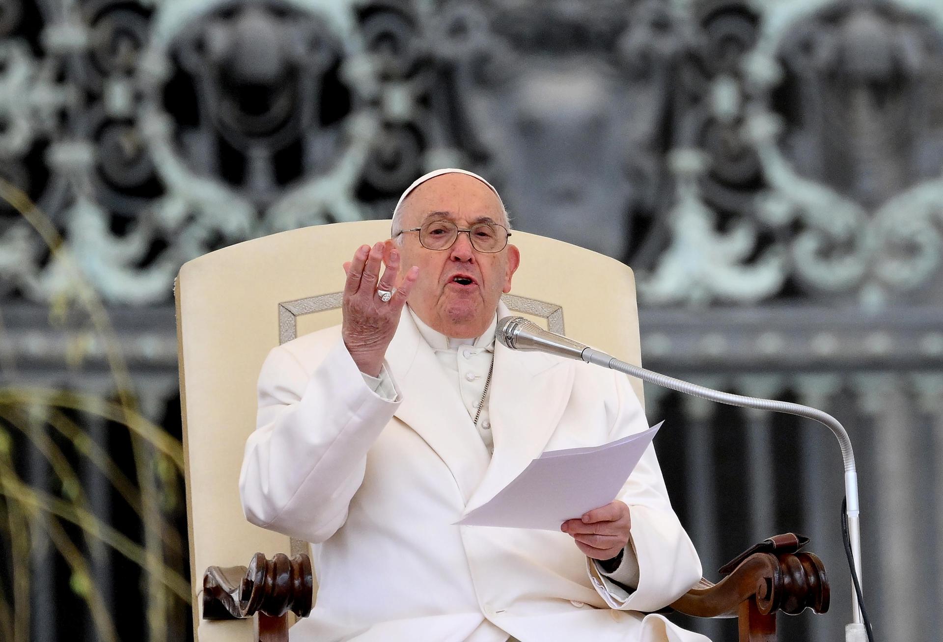 Interceder por la paz requiere “involucrarse y asumir riesgos”, según el papa Francisco