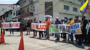 En Mérida ya no aguantan más: servicios de agua y electricidad fallan a cada rato