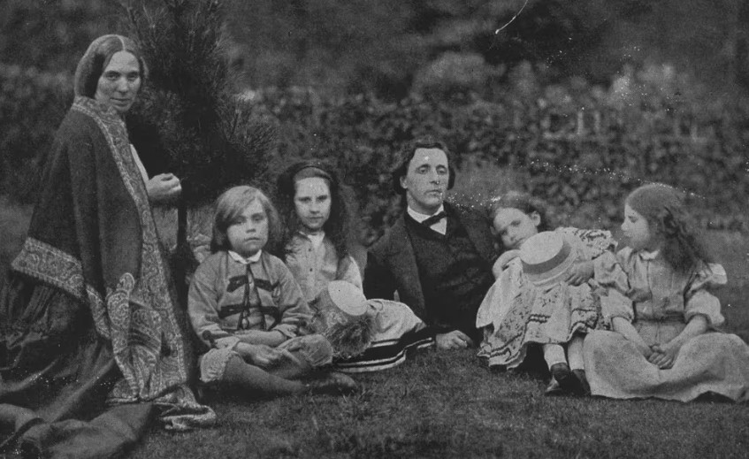 Creó “Alicia en el país de las maravillas”, lo acusaron de pedofilia y de ser “Jack, el Destripador”: las mil vidas de Lewis Carroll