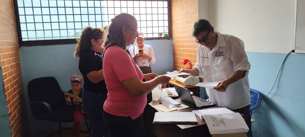 Trabajadores exigen al chavismo cumplir acuerdos salariales establecidos ante la OIT