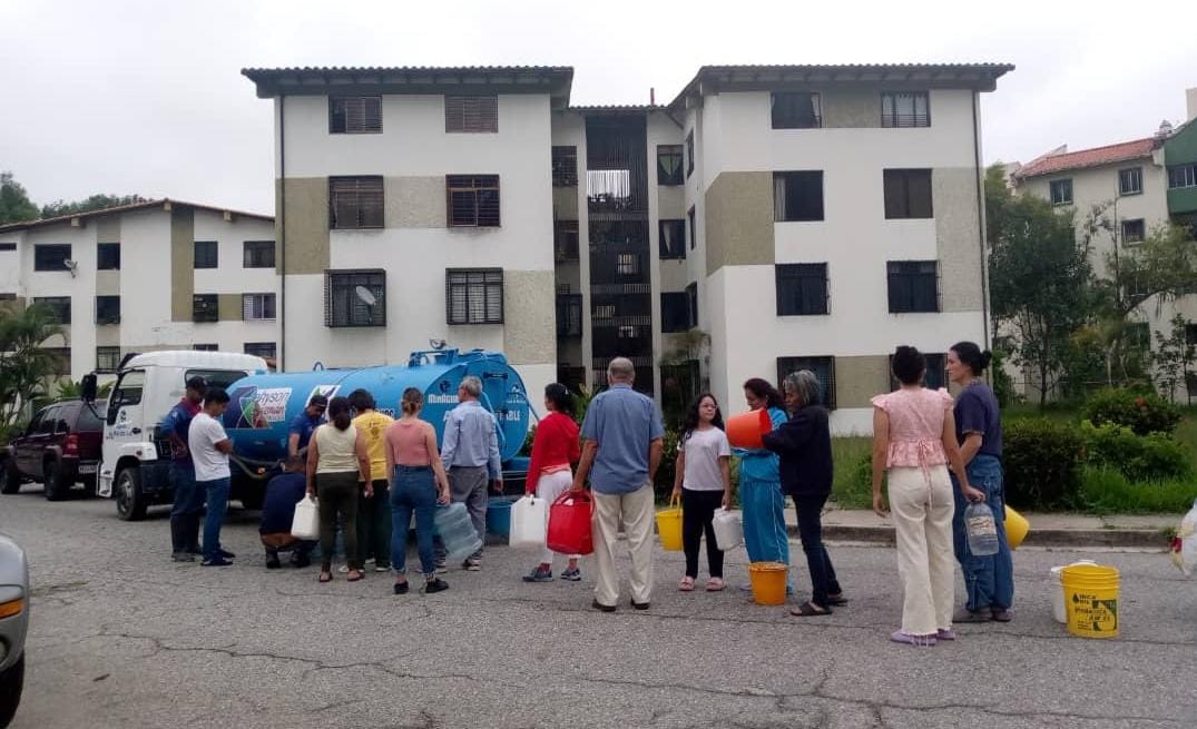 En plena temporada de lluvias y los merideños sin una gota de agua en sus casas