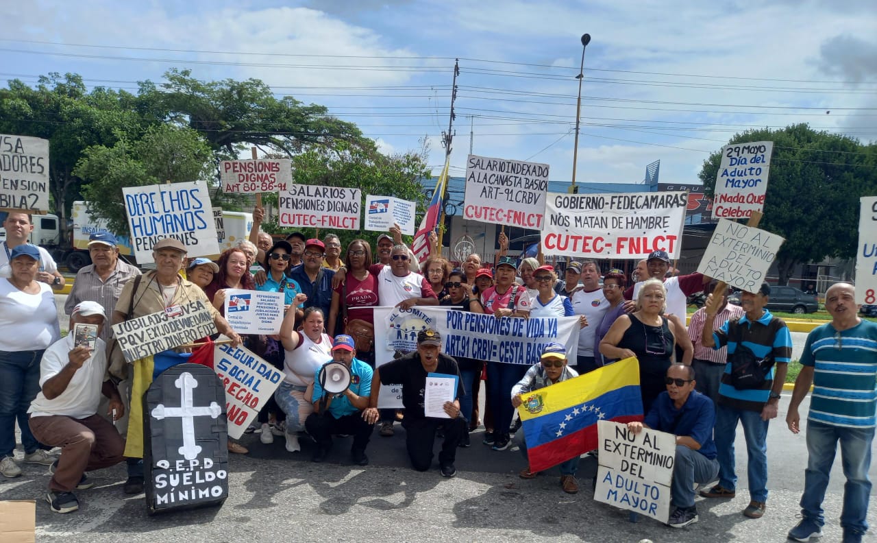 Adultos mayores en Carabobo exigieron seguridad social: “Estamos al borde del exterminio”