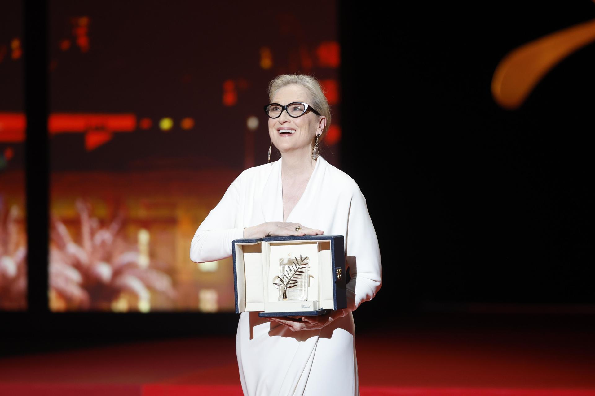 Meryl Streep recibió en el festival de Cannes la Palma de Honor entre ovaciones y lágrimas