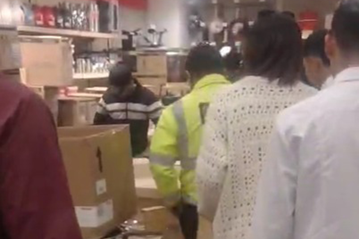 VIDEO: Momento en el que asesino de una mujer en Centro Comercial de Bogotá fue atrapado