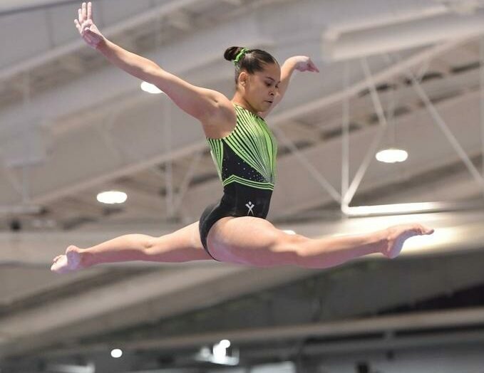 Tricolor en alto: Venezolana sobresalió en EEUU durante el Campeonato Nacional de Gimnasia