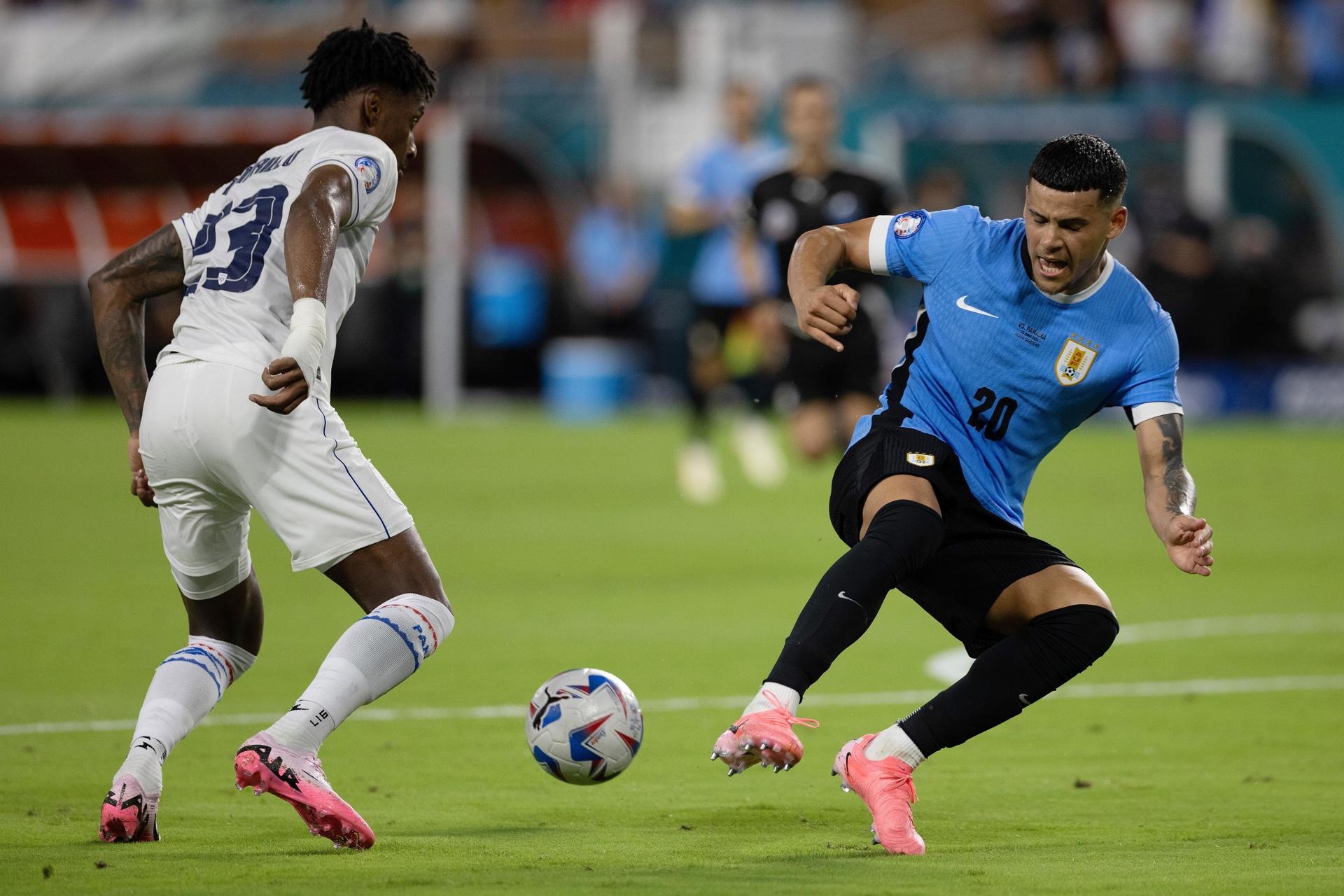 Uruguay se candidateó al título tras un buen debut en la Copa América