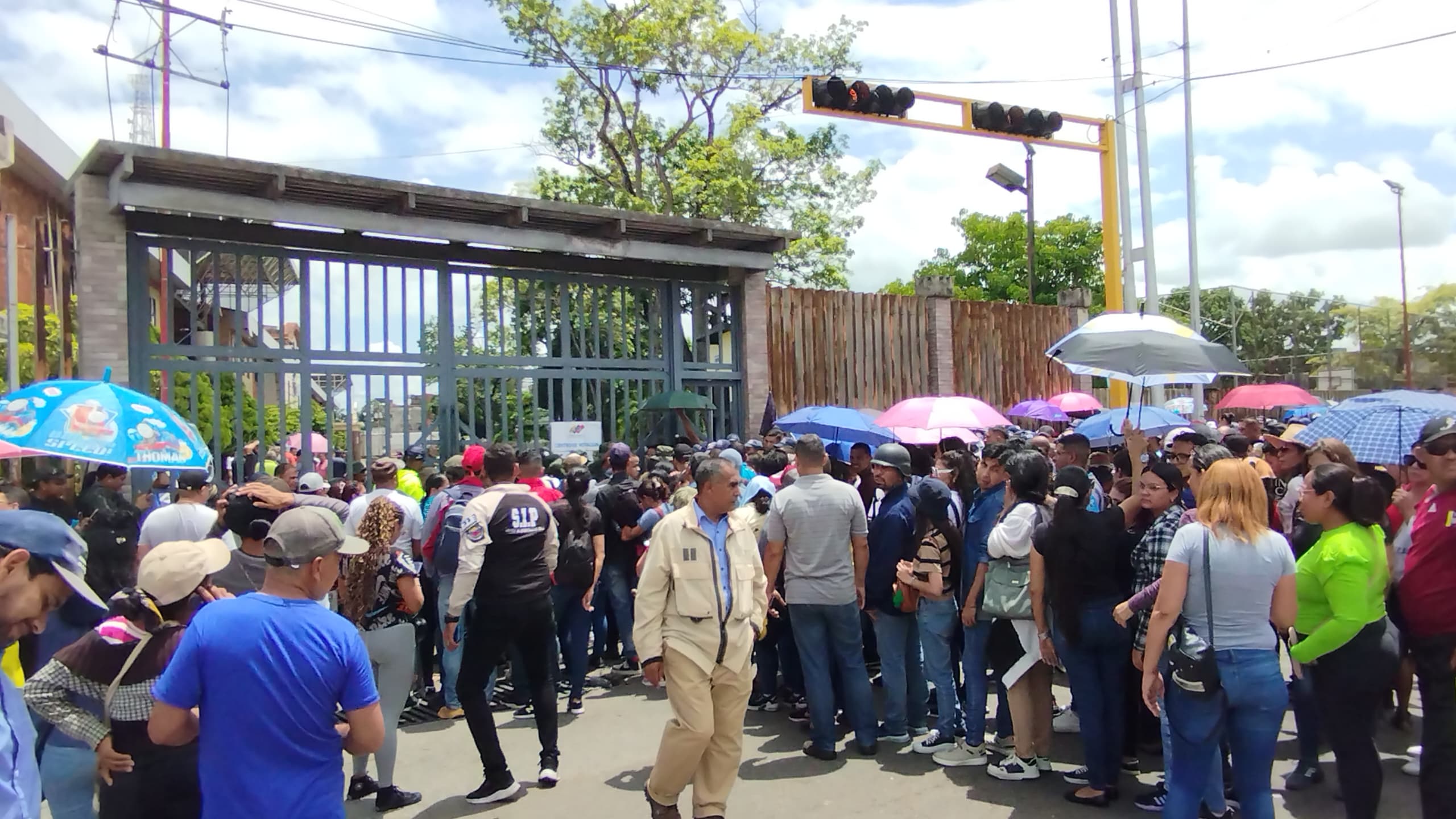 Retrasos y mala organización caracterizó el simulacro electoral en Maturín