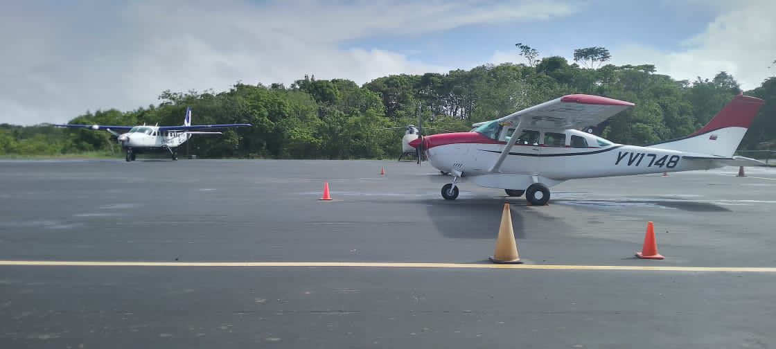 Comunidad indígena Kanaimö cierra aeropuerto de Canaima en protesta por falta de combustible