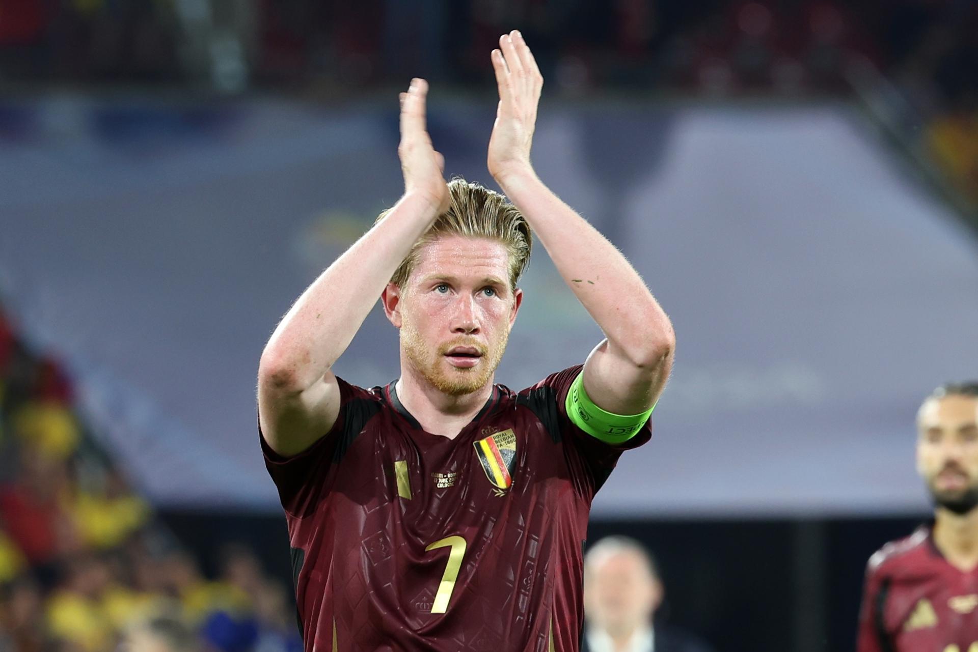 De Bruyne alivió la mala suerte de Lukaku en la victoria de Bélgica