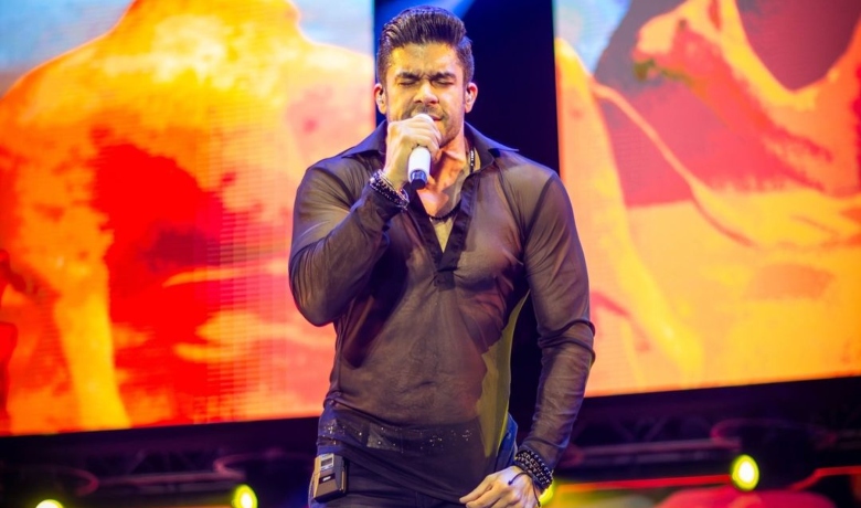 Jerry Rivera regresó a Venezuela con una presentación al estilo monumental