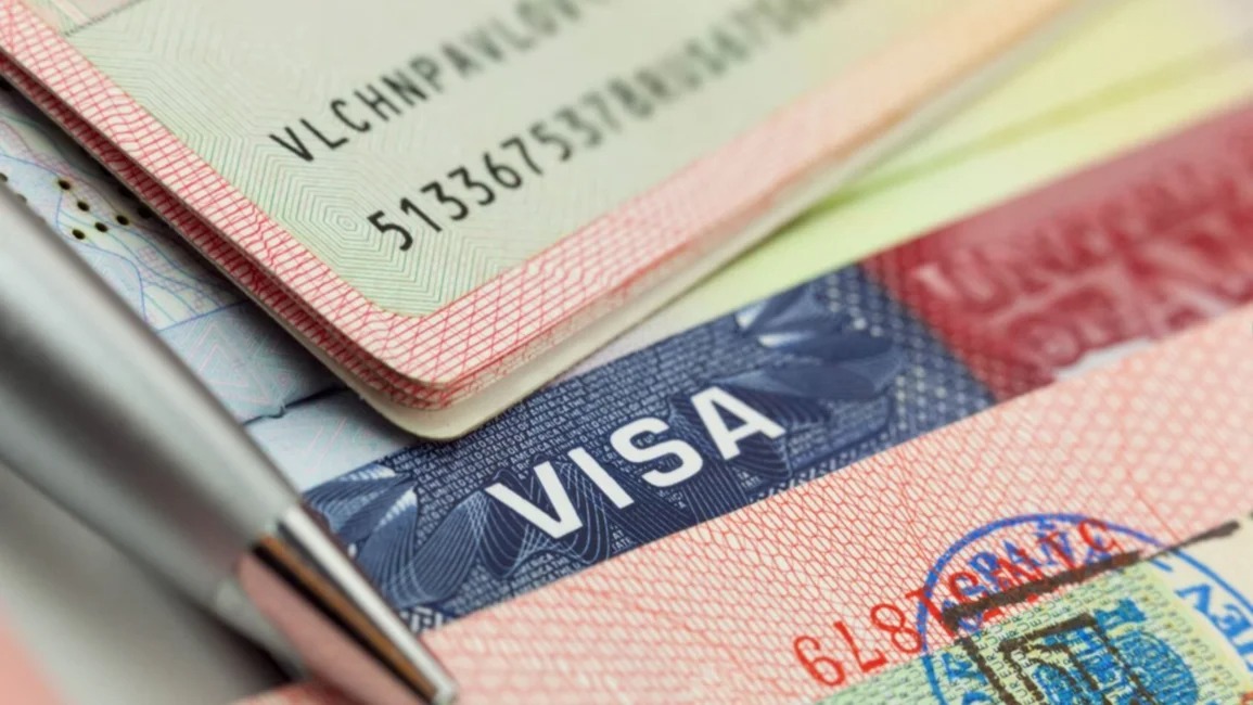 Visa de trabajo en EEUU: las cinco claves cruciales que el Servicio de Migración evalúa para aprobarla